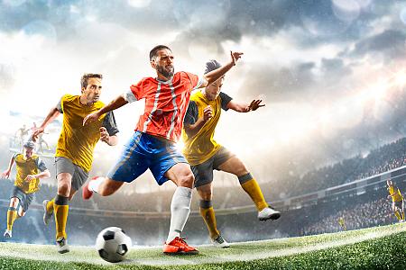 Styles de jeu offensifs dans le football mondial