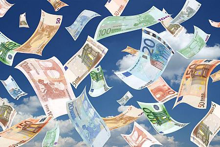 L'argent des transferts : flux monétaires dans le football européen