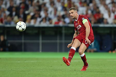 Champions League: like it short (Ajax) or long (Liverpool)?
