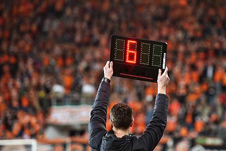Match duration: over 100' on average