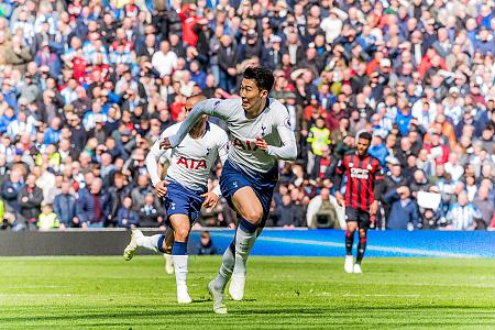‘Marathon runners' and ‘sprinters' in world football